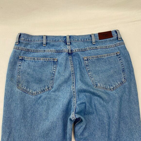 LL Bean Straight Leg Jeans Mens 40x28 Blue Classic Fit Denim Cotton Workwear SEE - Picture 4 of 10